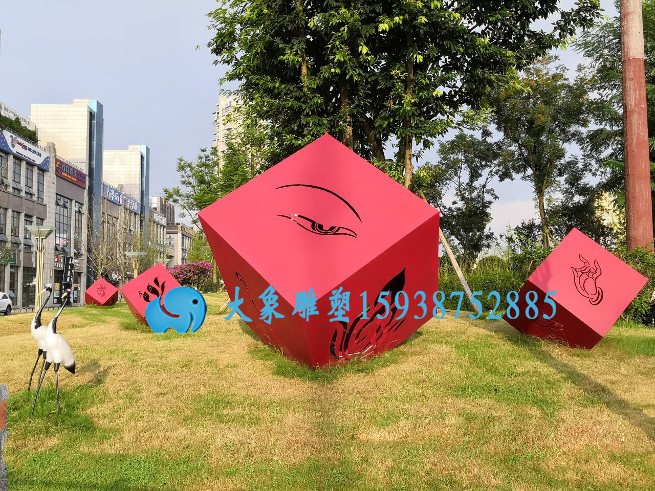 河(hé)南(nán)不(bù)鏽鋼雕塑為(wèi)什(shén)麽會(huì)被越來(lái)越多(duō)的(de)人(rén)選擇？(圖2)